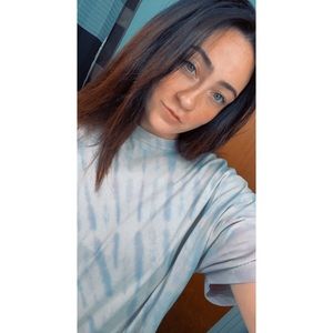 Meet your Posher, Kaitlyn